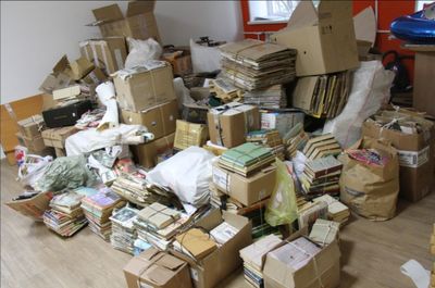 Металом маклатура пластик пластмасса пластик ок когоз китоб оламиз