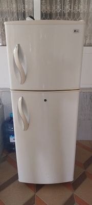 Xolodilnik LG sotiladi