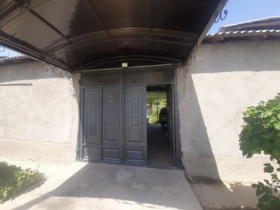 uy sotiladi srocna zor yangibozorda damas xadya