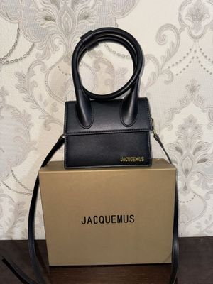 Jacquemus sumka nalichida