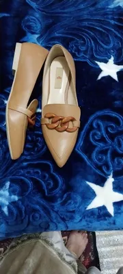 Oyoq kiyim ayollaniki