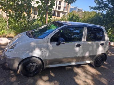Matiz sotiladi narxi kelishadi