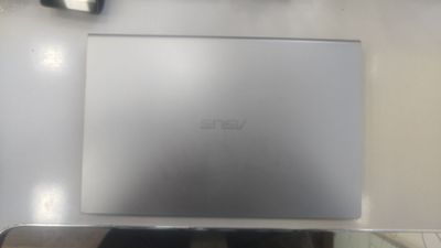 Asus 512 gb yangi holatdagi notbuk kelishilgan holda sotiladi