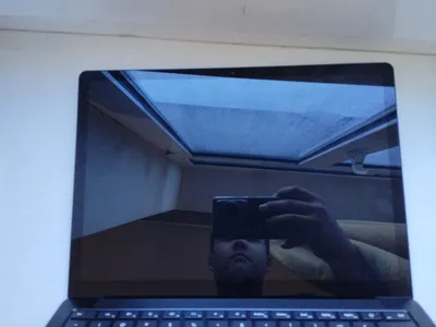 Microsoft surface noutbuki