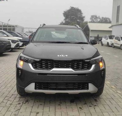 Kia Sonet BekMir Mega Motors dan Arenda