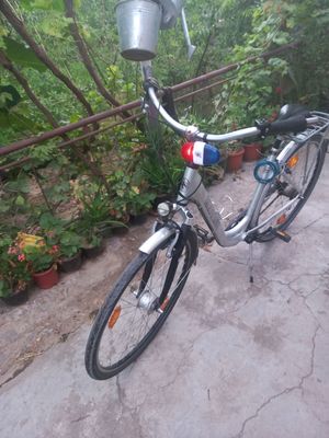 Germaniyadan keltirilgan velosiped sotiladigan
