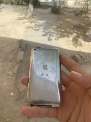 iPod 8GB экран сломаный