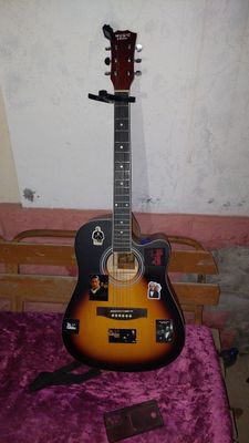 Gitara sotilad srochna