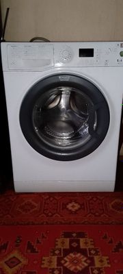 Продам стиральную машинку Ariston