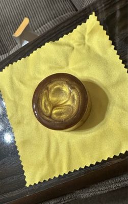 золотая канифоль для скрипки продается