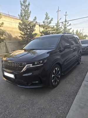 Kia carnival сотилади
