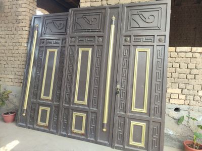 Дарвоза сотилади. Дверь продается