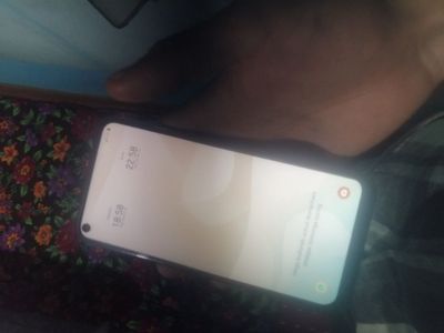 Elji G 9 telfon.