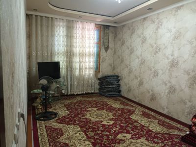 1 та зал, 2 та спалний ,1та кухня подвал ,туалет ванна алохида