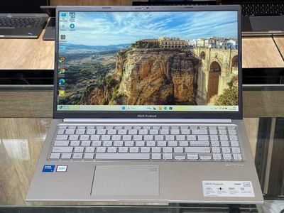 ASUS VivoBook X1504VAP Core 5-120U ram 8 ssd 256
