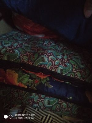 Икки кишилик курпалар сотаман.