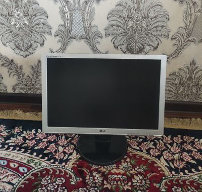 Монитор LG W1942S на 19, 1440×900р