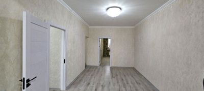 Ялангач Family, "Ширин",тенисные корты.50м². Балкон 2×3