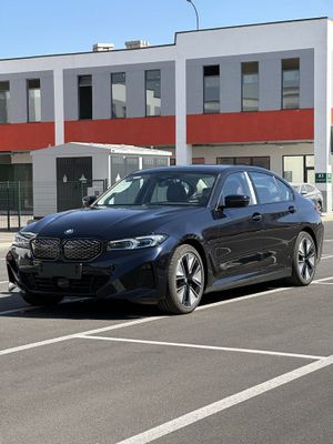 BMW i3 40L Night Sport 2025