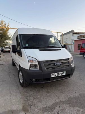 Ford transit 2011