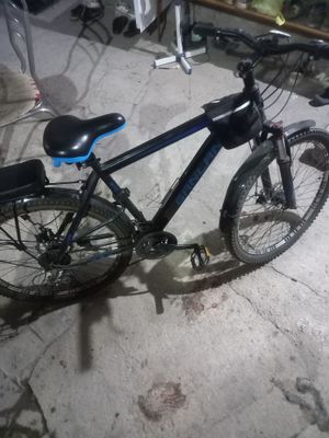 Velosiped yangi sotiladi