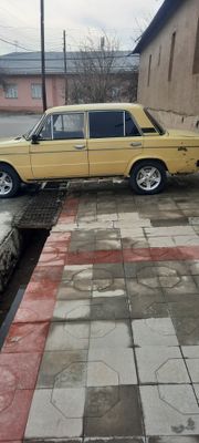 Vaz2106 sotiladi