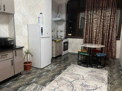 Chilonzor Molliya Institute metro yaqnida kvartira bor