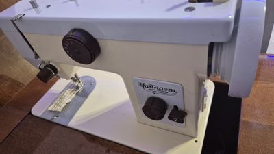 Тикув машинаси .