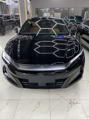 Byd han L 700 km zapas hodligi tezlanishi 5.5 soniya