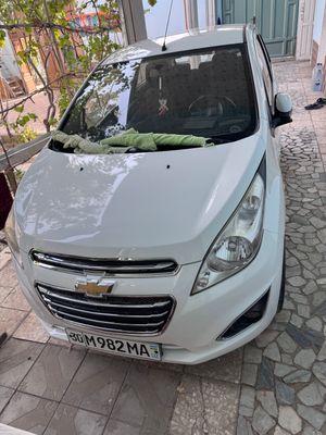 Продаю свое авто Spark