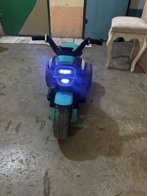 Dedski electroniy motosikl