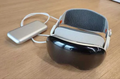 Apple Vision PRO 256-GB (В Отличном Состояние)