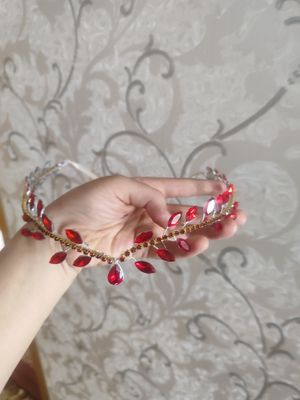 Tilla qoshlar. Diademalar