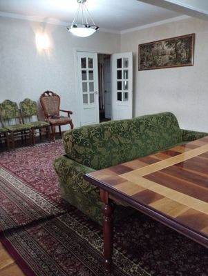 Госпитальный базар 2/2/4 аренда срочно