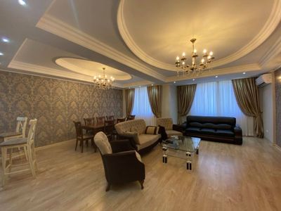 СДАЕТСЯ в аренду квартира 3/5/7, 120 м2, на ул.ице Садык Азимова