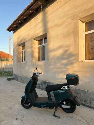 Скутер сатилади келсимли