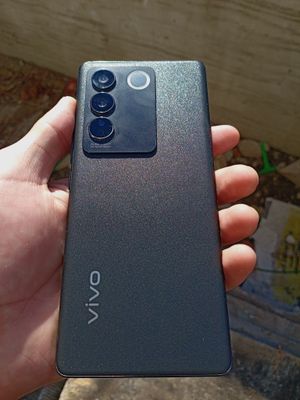 Vivo v 27 5G ideal