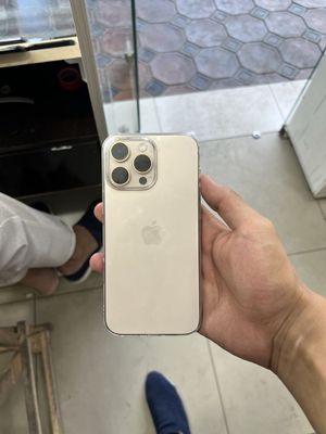 Iphone 16 pro maks