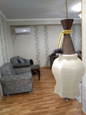Продам люстры 3 шт