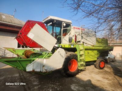 Claas dominator 130