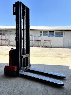 Электрический штабелер EP Equipment ESM124