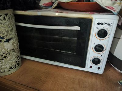Продается духовка электрическая Otimat.