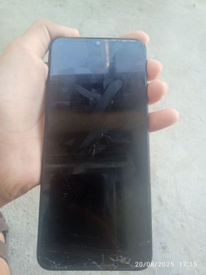 Tcl nomi telfon 64 xotira ideal hamma joyi radnoy ochilmagan toʻgʻri