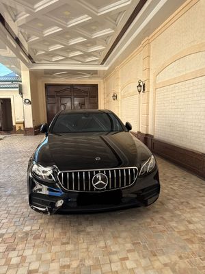 Mercedes Benz W213 e 200 toza
