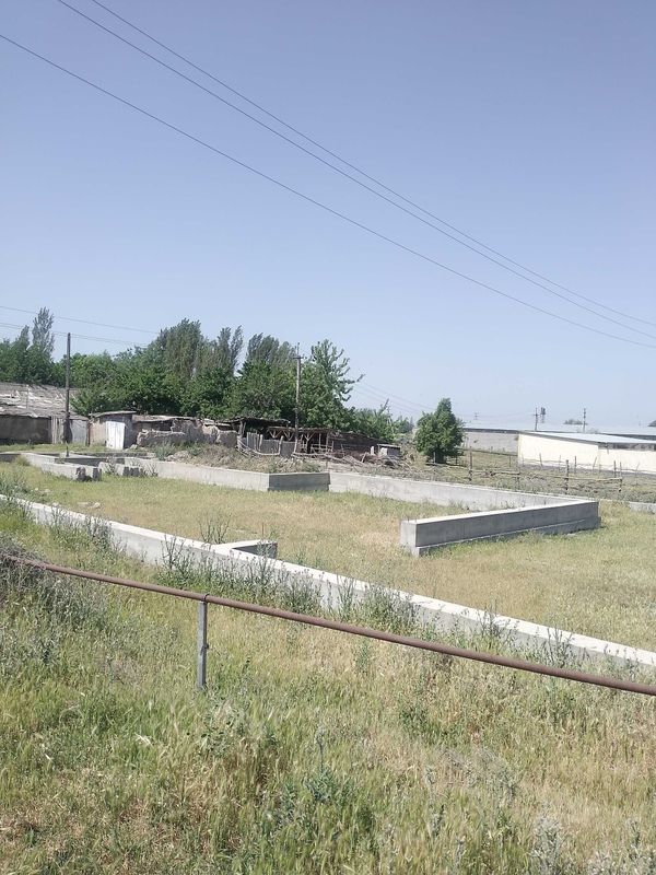 Срочно продается участок земля с фундаментом! Срочно продается участок земля с фундаментом!