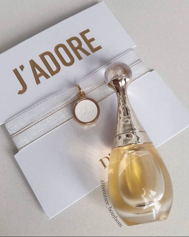 Dior J'ADORE Dior J'ADORE