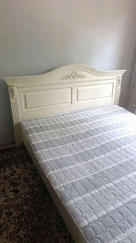 karavat tirimo sotiladi