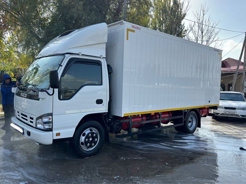 Продаю Isuzu Nqr71 2023