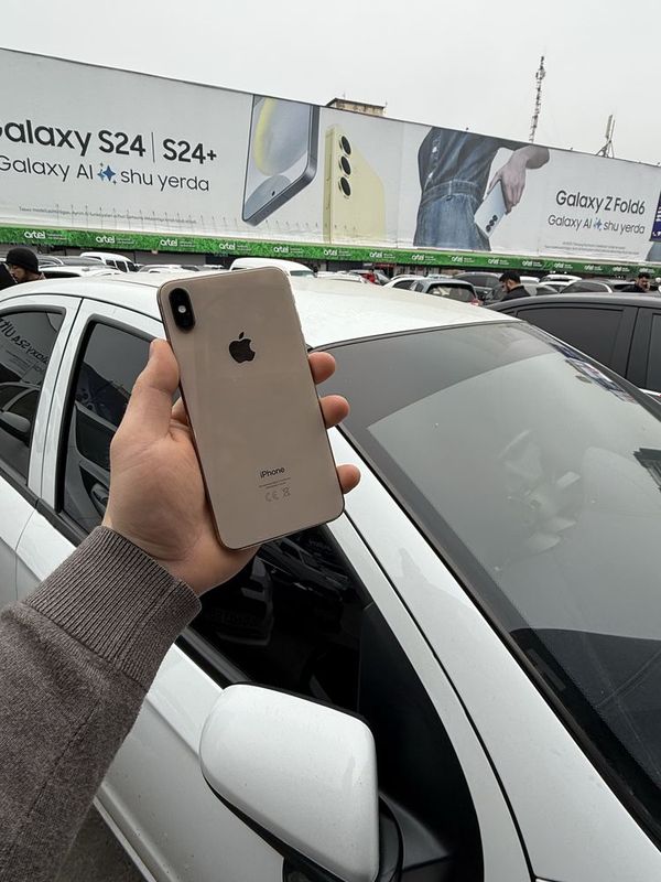 iphone Xs max 64gb