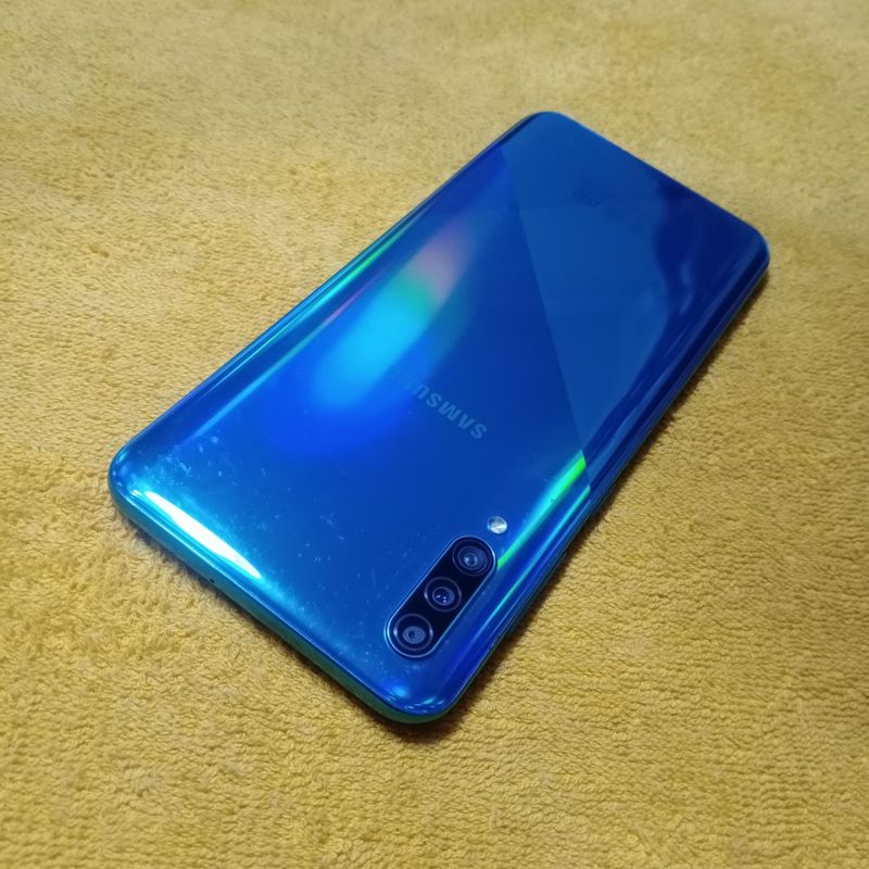 Samsung A30s srochna sotiladi Samsung A30s srochna sotiladi